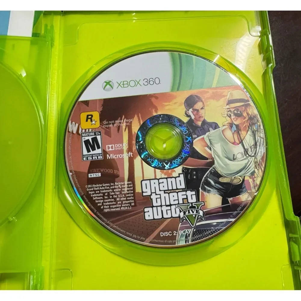 GRAND THEFT AUTO V Five Microsoft Xbox 360 CIB with Manual Map 2 Discs (2012)